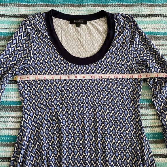 Karen Kane Blue and White Diamond Patterned Shirt - Picture 6 of 7